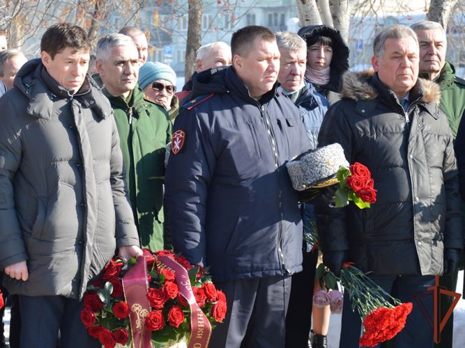 Росгвардейцы почтили память воинов-десантников 